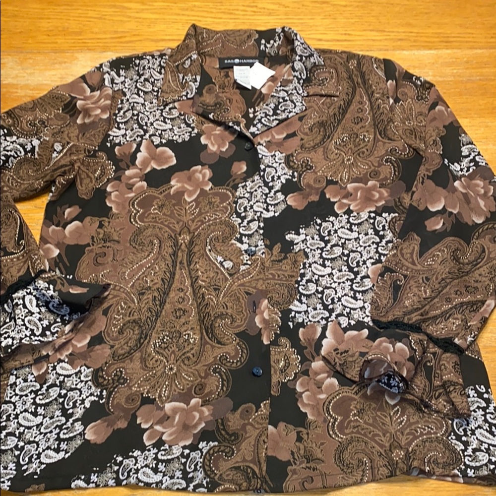 Sag Harbor Brown and Black Top with Bold Pattern